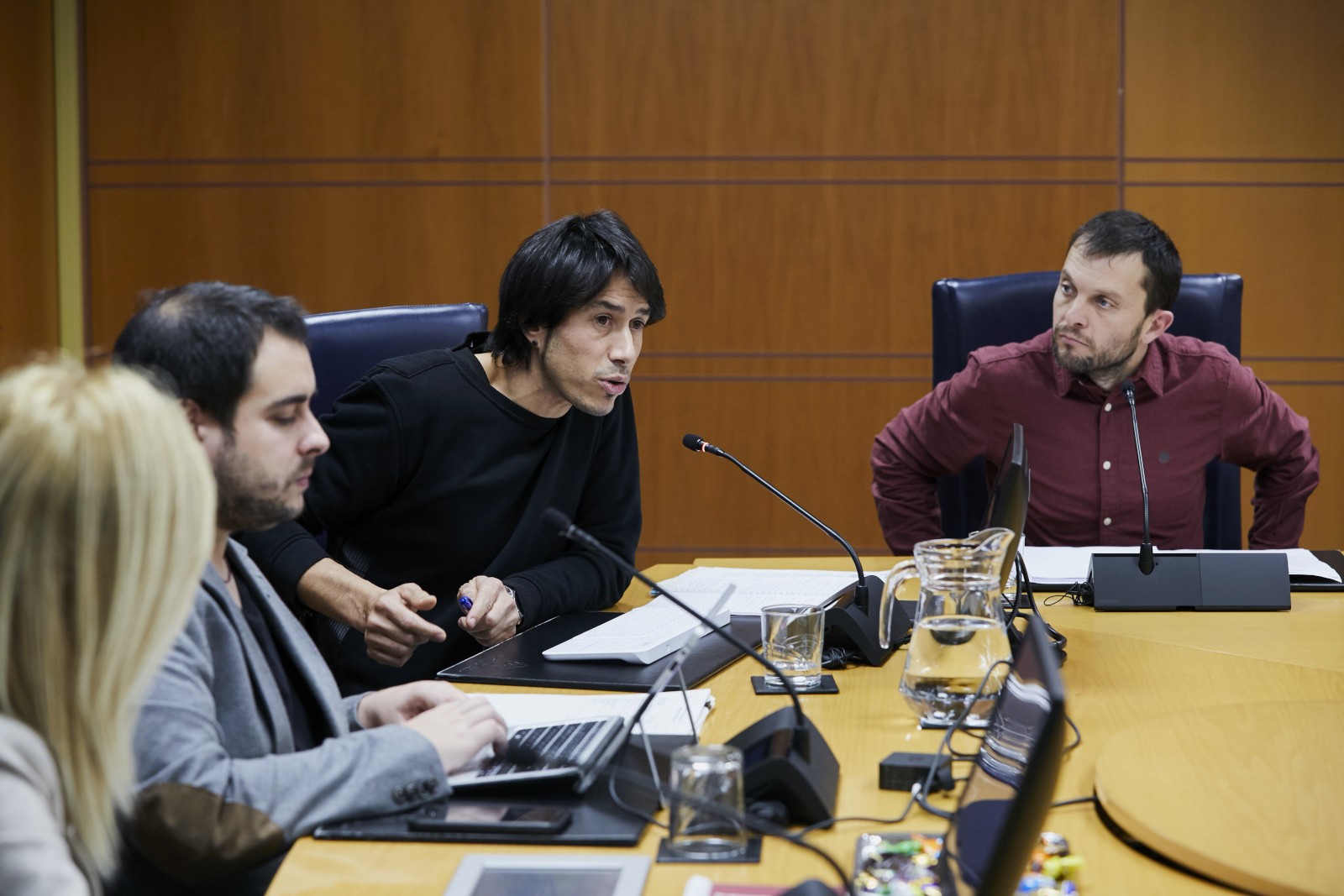 Aitor Abezia ez da senatarigai izango, indarkeria matxistagatik epaitu dutelako