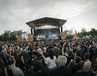 Azkena Rocken Araba Tourrak kontzertuak eramango ditu Legutio eta Zanbranara