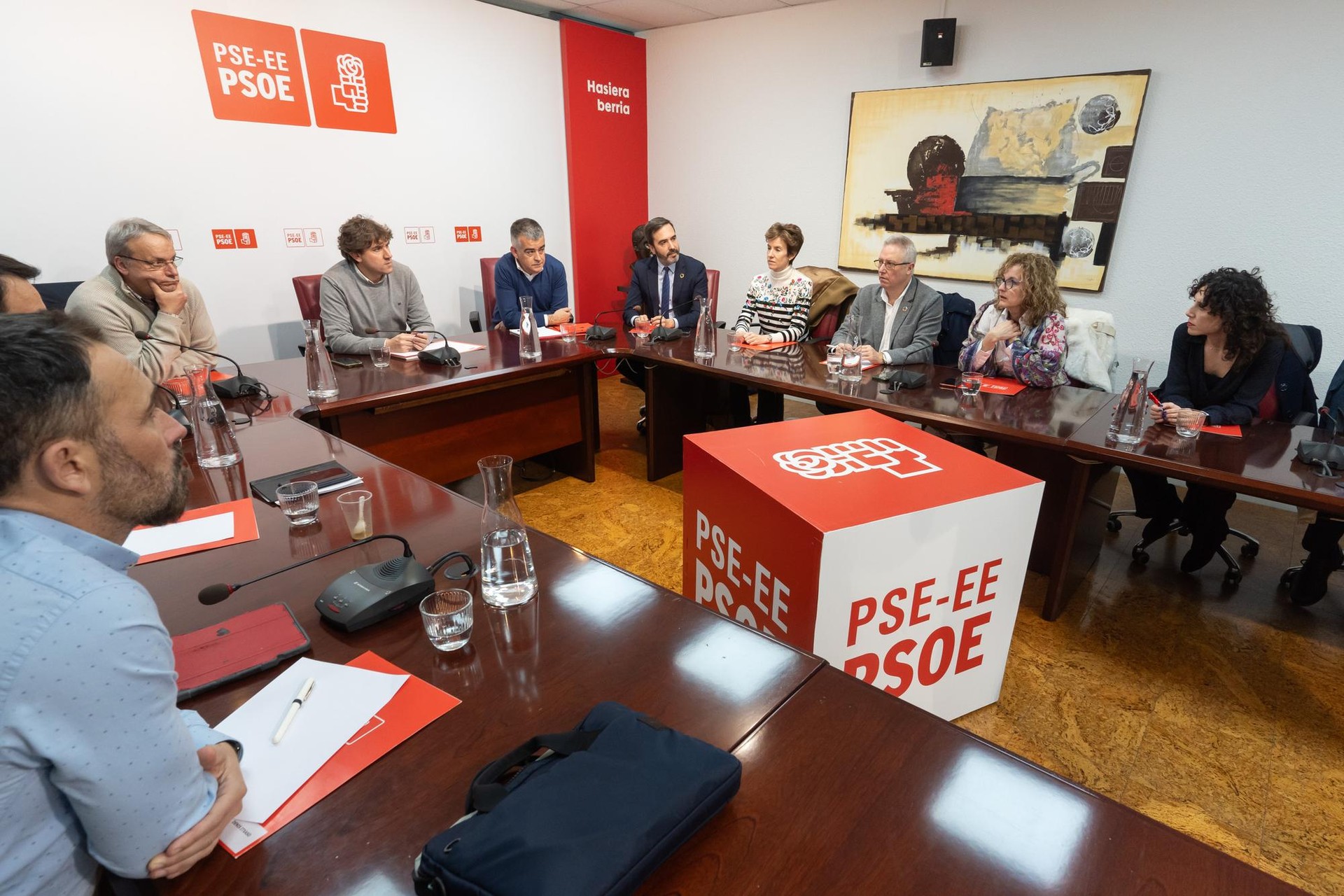 PSE-EEk hautagai guztiak aurkeztu ditu