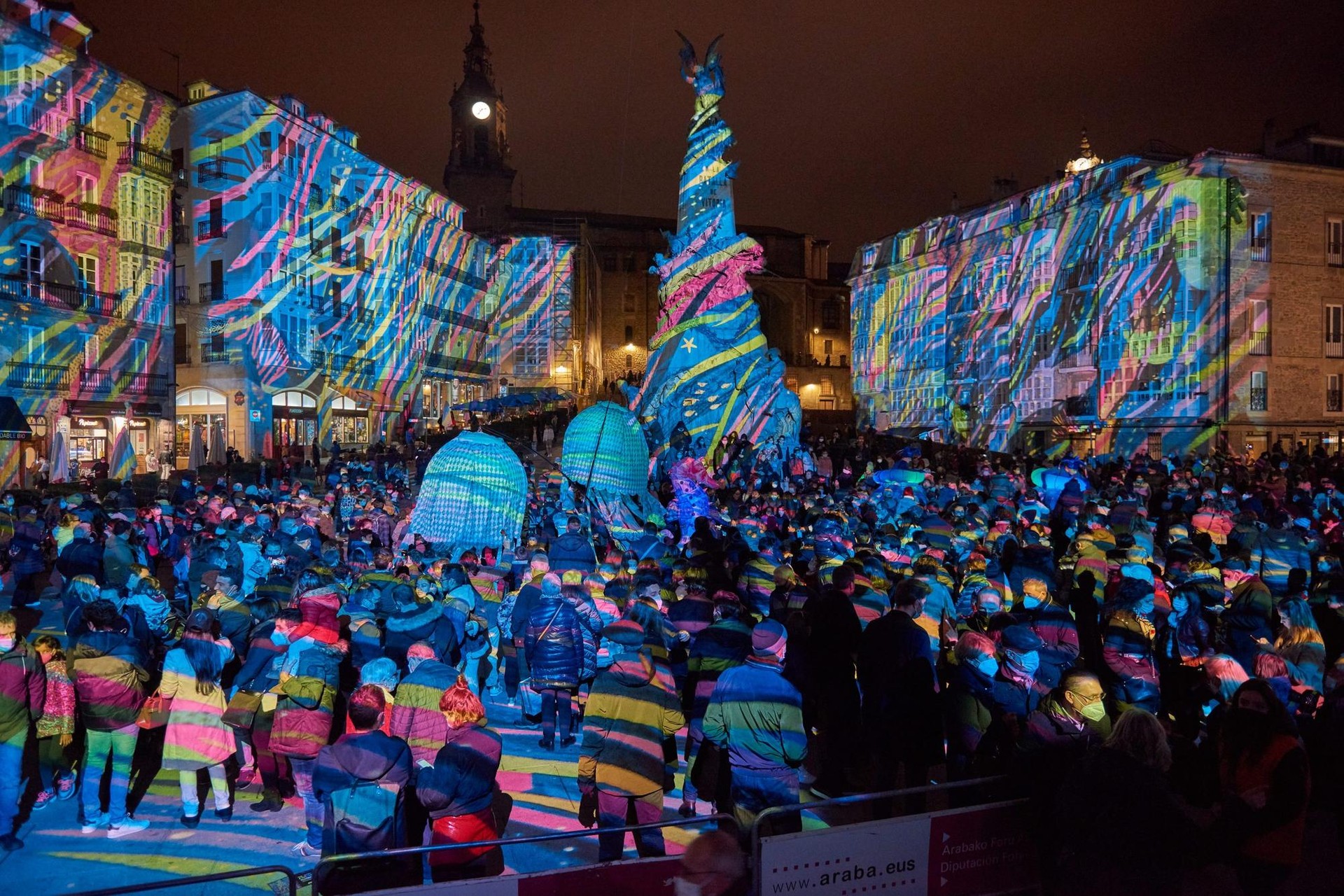 Hogei instalazio ikusi ahalko dira Umbra Light Festival jaialdian