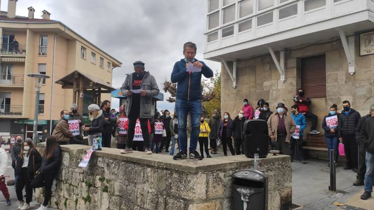 Aguraingo ostalariek "inolako alternatibarik gabe" daudela salatu dute