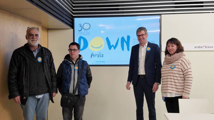 Down Arabak 30. urteurreneko programazioa aurkeztu du