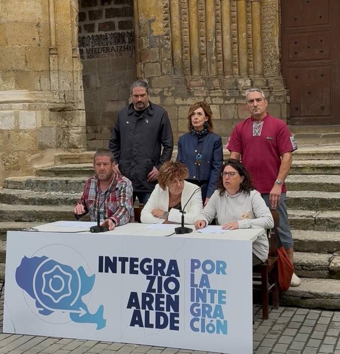 Integrazioaren aldeko Mahaia aurkeztu dute Trebiñun
