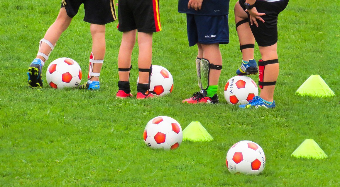 Arabako Diputazioak 5.000 euroko isuna jarri dio aita bati futbol partida batean haur bati erasotzeagatik