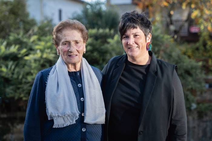 Baserriko bizimodua, andre baten ahotik