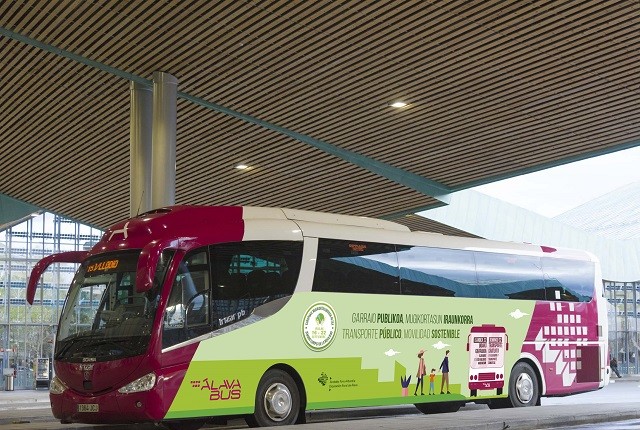 Lautada eta Añana Gasteizekin lotzen duen autobus zerbitzua hobetuko du aldundiak