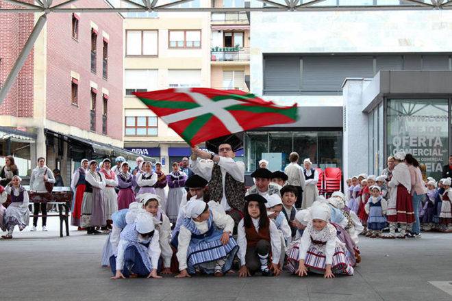 [KULTUDABERRIA] Itzarkundia Dantza Taldea