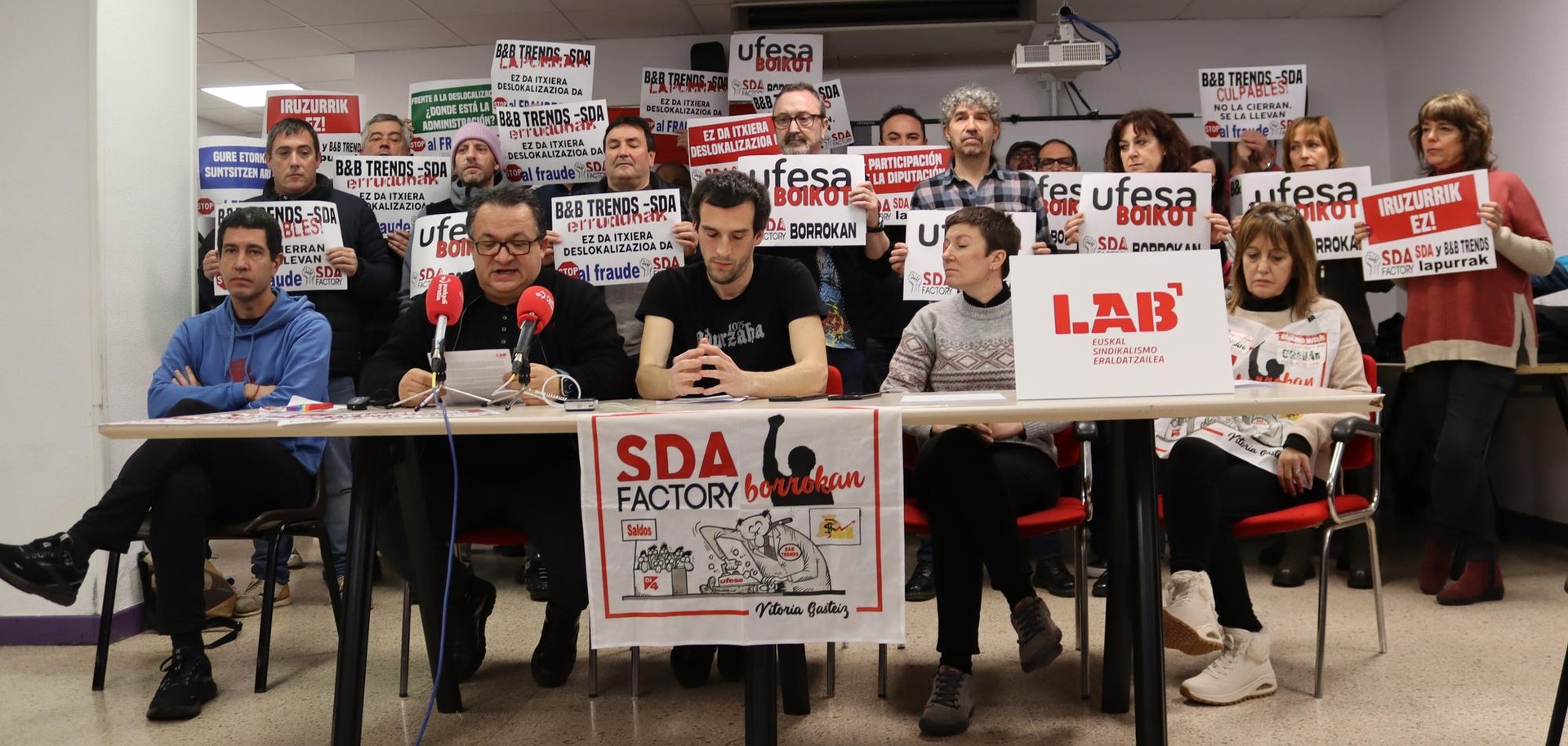 SDA Factoryk langile guztiak kaleratzeko prozesua hasi du