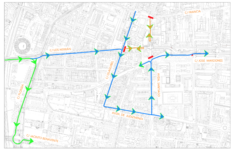 Santiago eta Herrandarren kaleen arteko bidegurutzea moztu dute