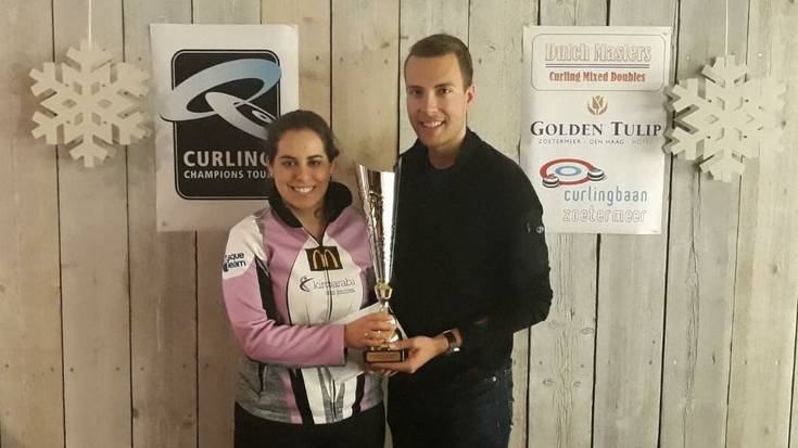 Irantzu Garciak historia egin du, curlingeko munduko zirkuituko proba bat irabaztean