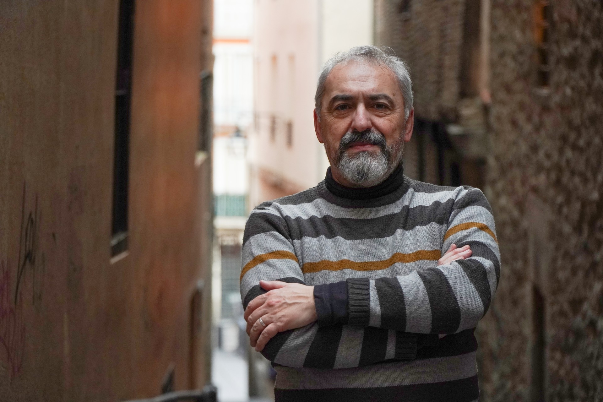 "Aurreiritziak antzoki atarian utzita joan behar da operara"
