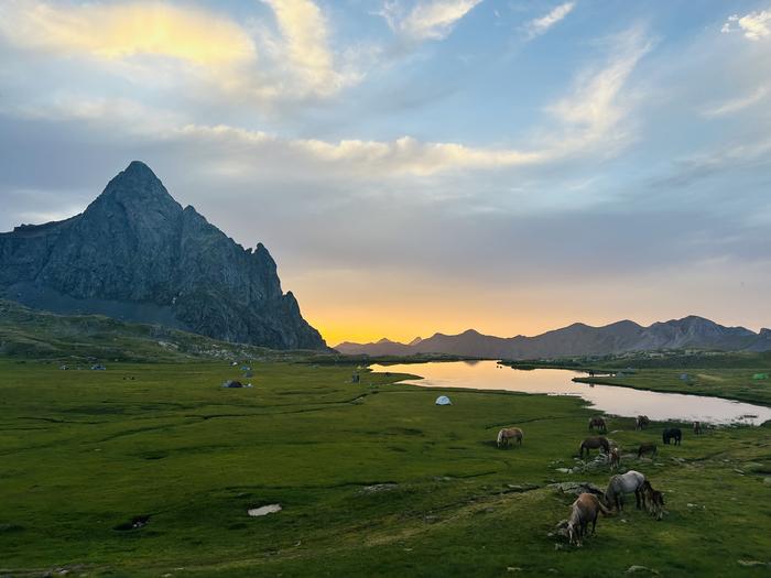 Mendian, uda hats baten antzekoa baino ez da