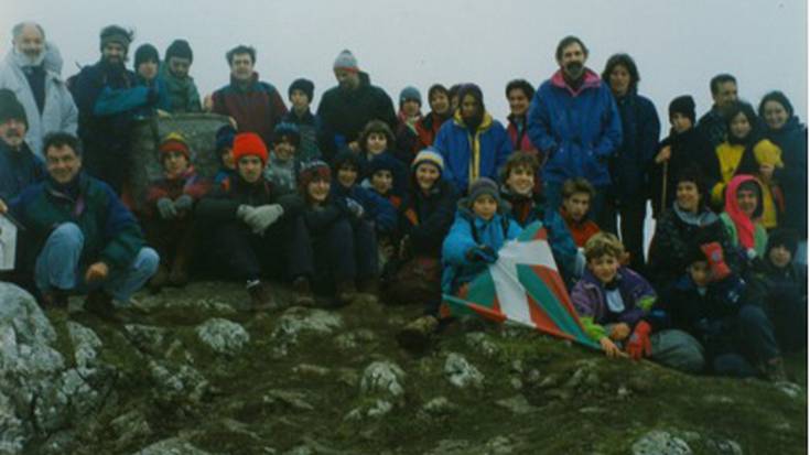 GEUrekin mendira taldearen ibilbidea, iruditan