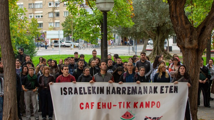 Israel eta CAFekin harremanak hausteko eskatu diote EHUri