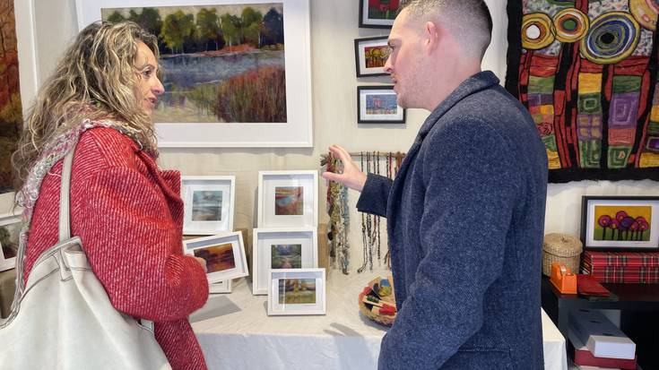 Bueltan da udaberriko artisautza azoka