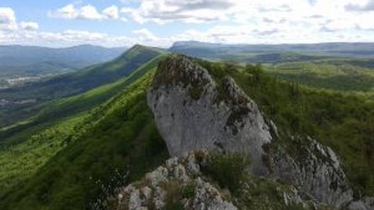 [GEUREKIN MENDIRA] Opakua