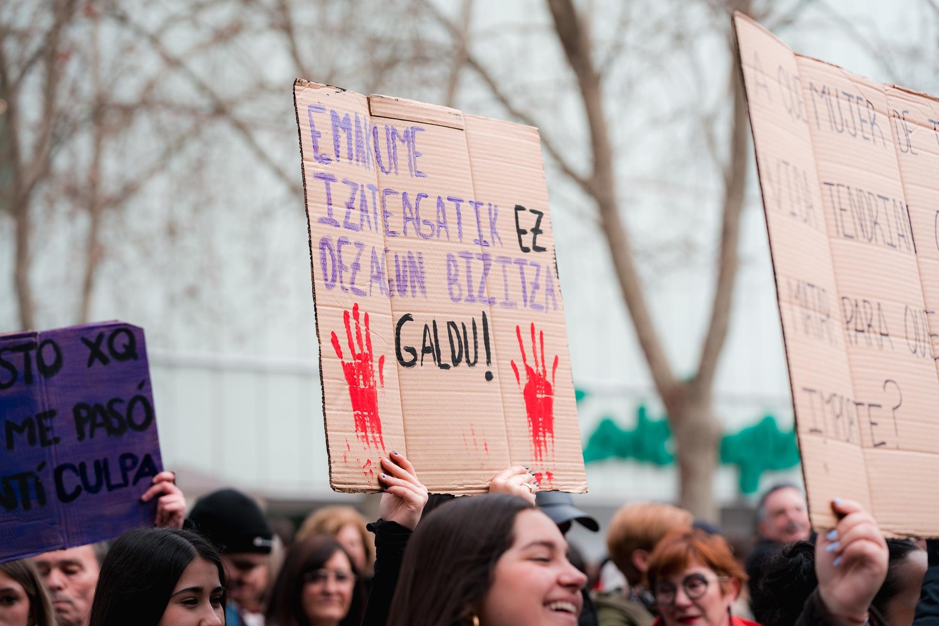 Bost salaketa egunero Araban genero indarkeriagatik