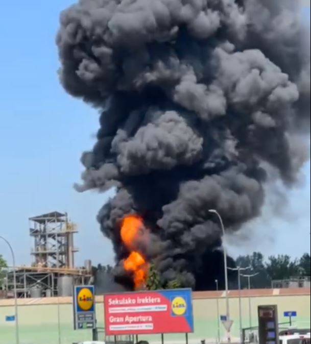 Gasteizko LEA lantegiak su hartu du