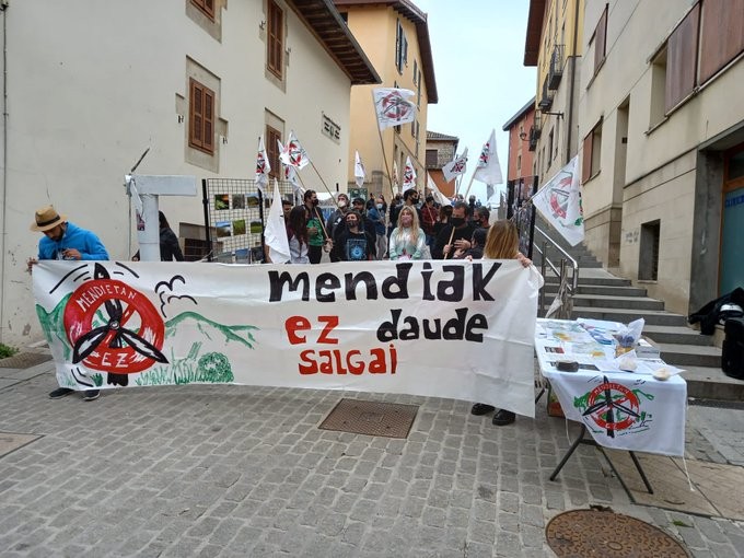 Natura babestearekin sentsibilizatuta daudenak deitu dituzte Aguraingo manifestaziora