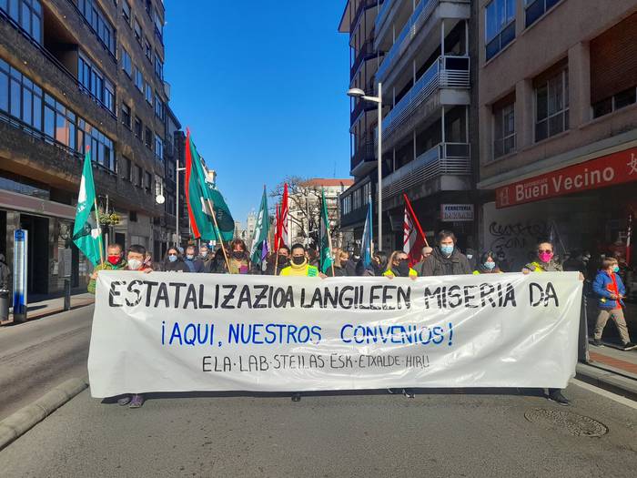 Milaka lagun batu dira lan erreformaren kontrako manifestazioetan