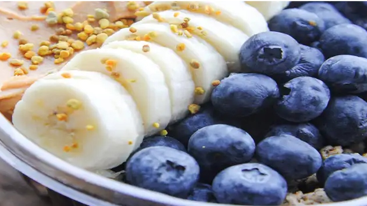 Poke bowl: energiaz betetako gosariak