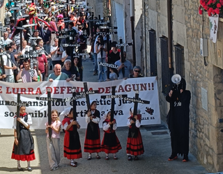 Makroproiektuak behin betiko eteteko exijitu dute Argantzonen