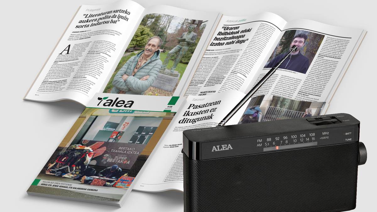 Kalean lo egiten duten lagunak eta Joxemari Iturralde, aste honetako ALEAn