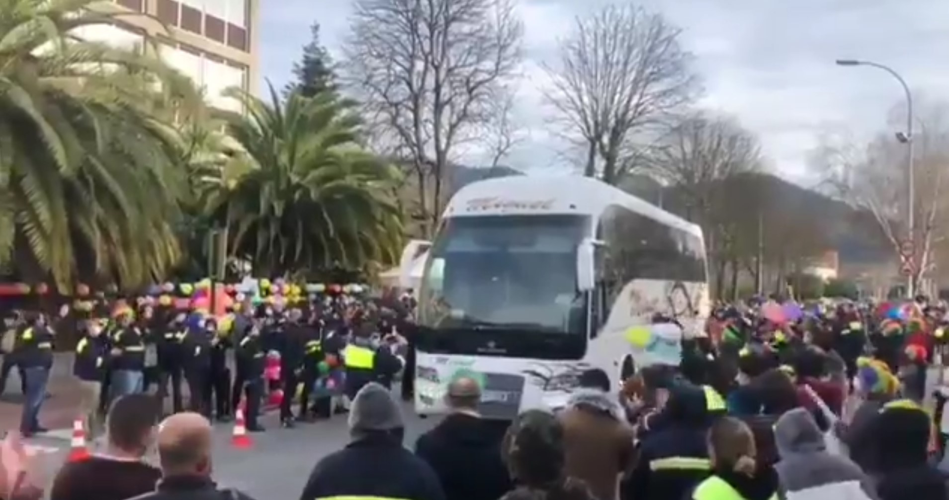 Tubacexeko langileek greba mugagabea hasi dute kaleratzeen kontra