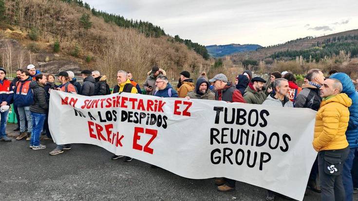 Amurrioko Tubos Reunidosen 15 lanuzte egun deitu dituzte kaleratzeen aurka