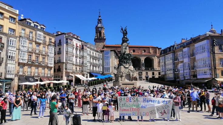 Araba ere babesleku izan dadin, errefuxiatuen eskubideen alde