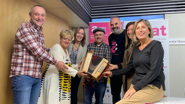 Aitzina Folk bueltan da, urritik abendurako egitarauarekin