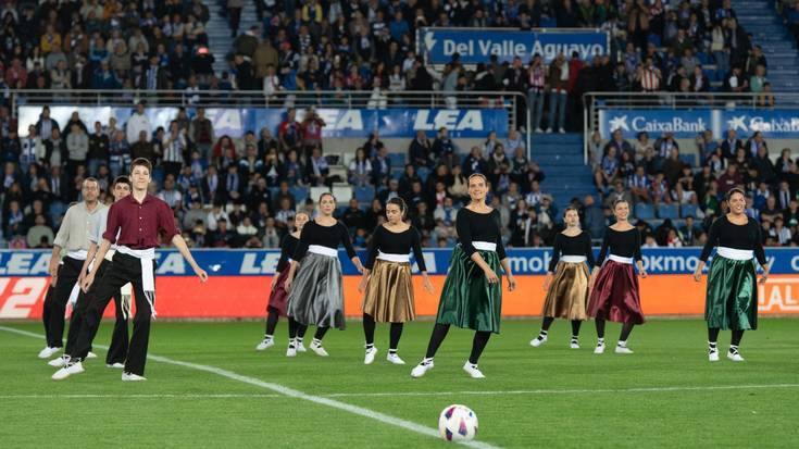 Dantzan, koska bat gehiago