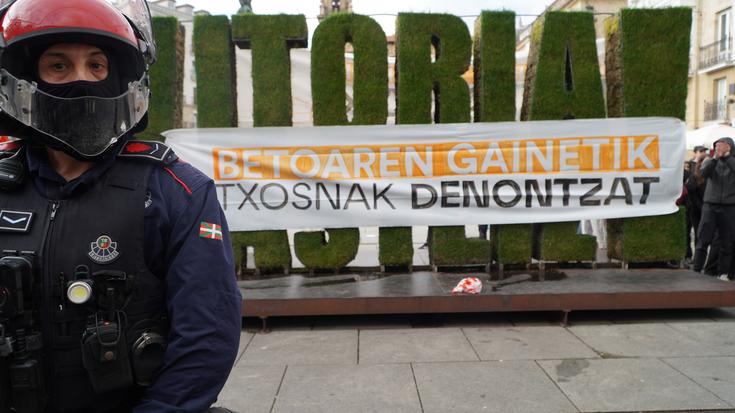 Gutun irekia Gasteizko Txosna Batzordeari: