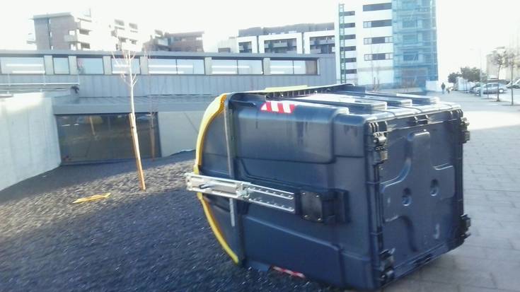 143 kilometro orduko haizeteek kalteak eragin dituzte Araban