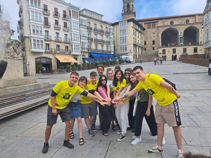 Egibideko boluntarioek birziklatzeak duen garrantziaz kanpaina egingo dute txupinazoan