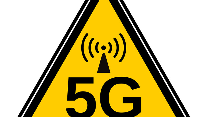 Sinadura bilketa abiatu dute, Gasteizko Udalak 5G-a baztertu dezan