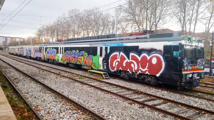 26 grafitigile atxilotu dituzte, Hego Euskal Herriko tren eta metro bagoietan margotzeagatik